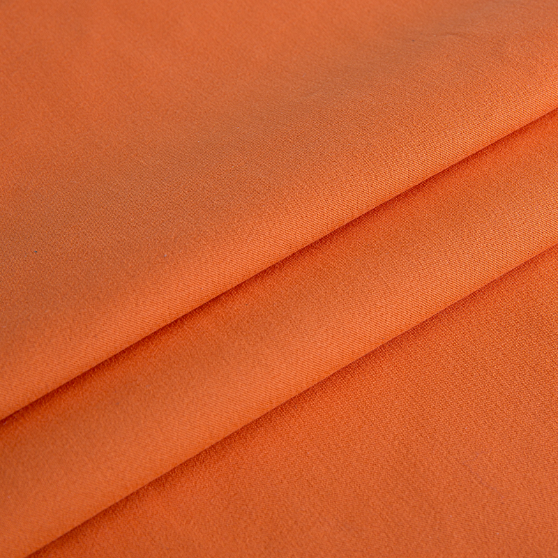 Twill sinistro in cotone/poliestere elasticizzato in 4 direzioni Twill sinistro in cotone/poliestere elasticizzato in 4 direzioni